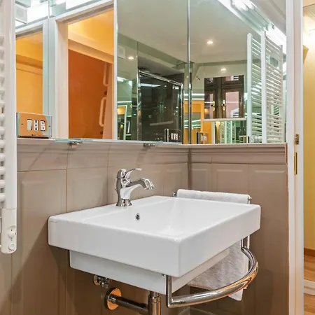 Stunning 1 Bed Apt, Sleeps 3 Nr Centro *