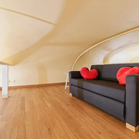 Stunning 1 Bed Apt, Sleeps 3 Nr Centro * Roma